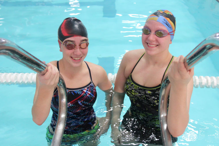 Belton High School Swimmers